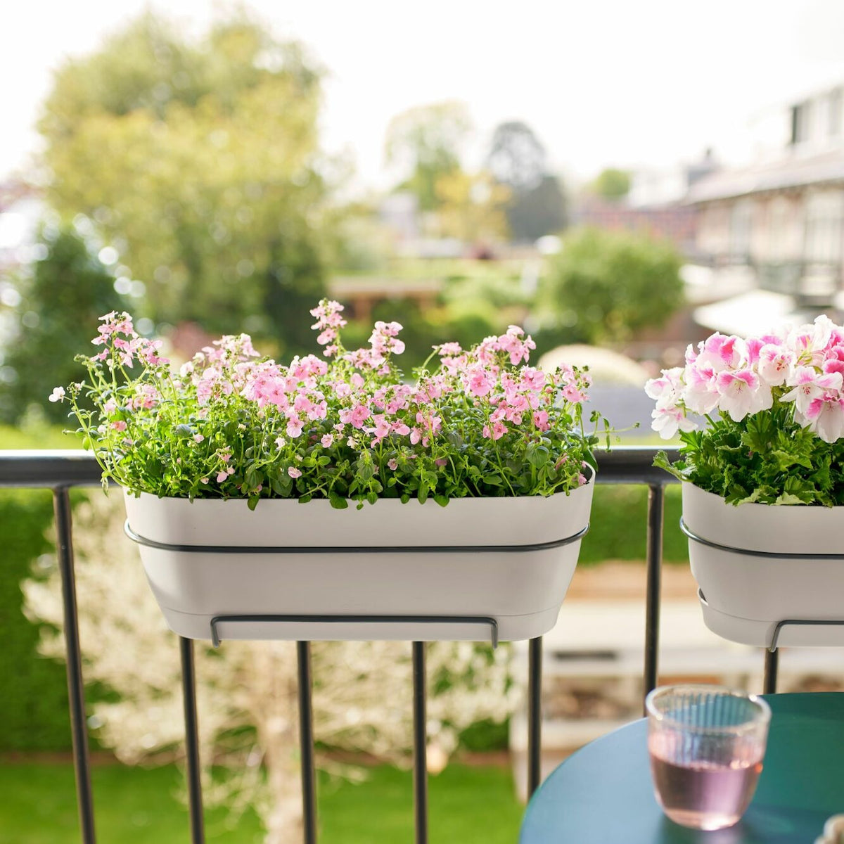 Bloempot vibia campana wit ELHO - Bakker